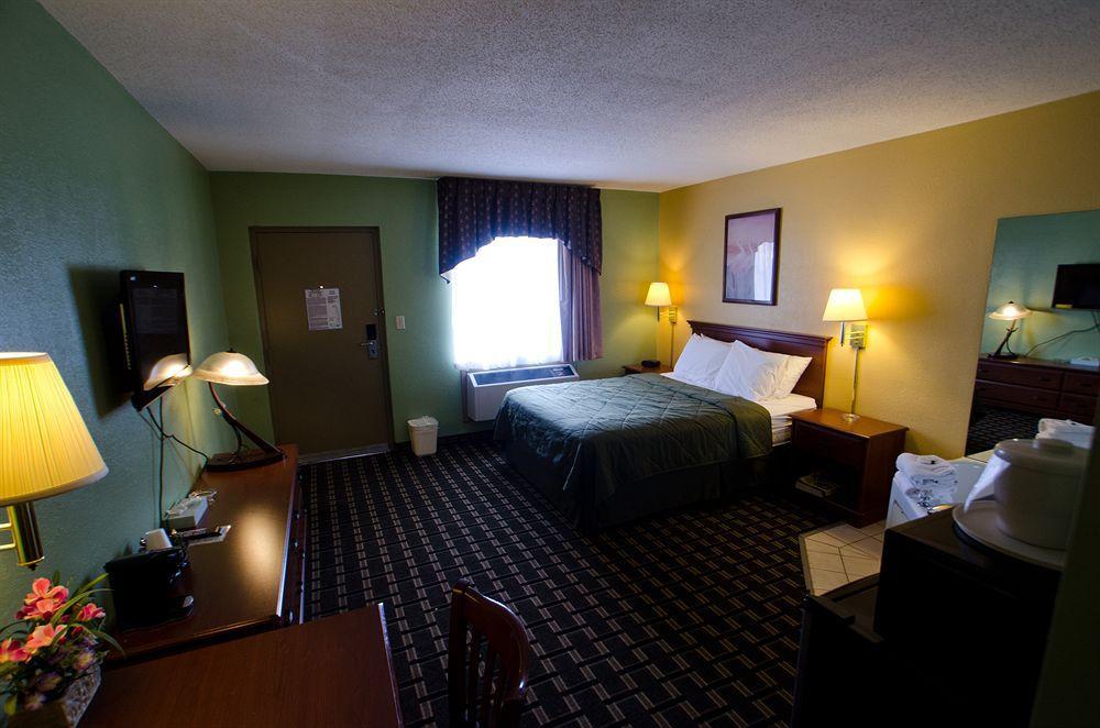 University Manor Inn Buffalo Buitenkant foto
