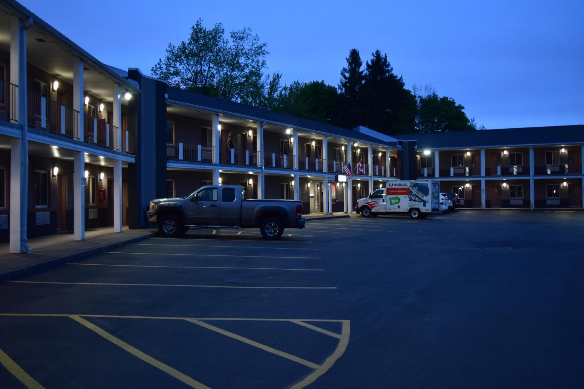 University Manor Inn Buffalo Buitenkant foto