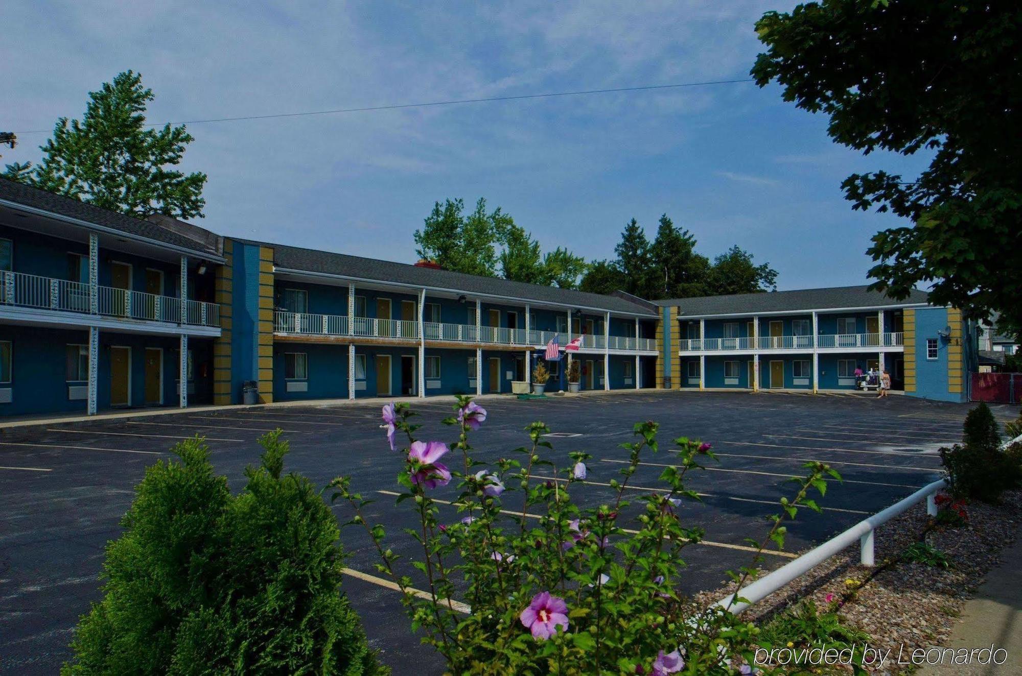 University Manor Inn Buffalo Buitenkant foto